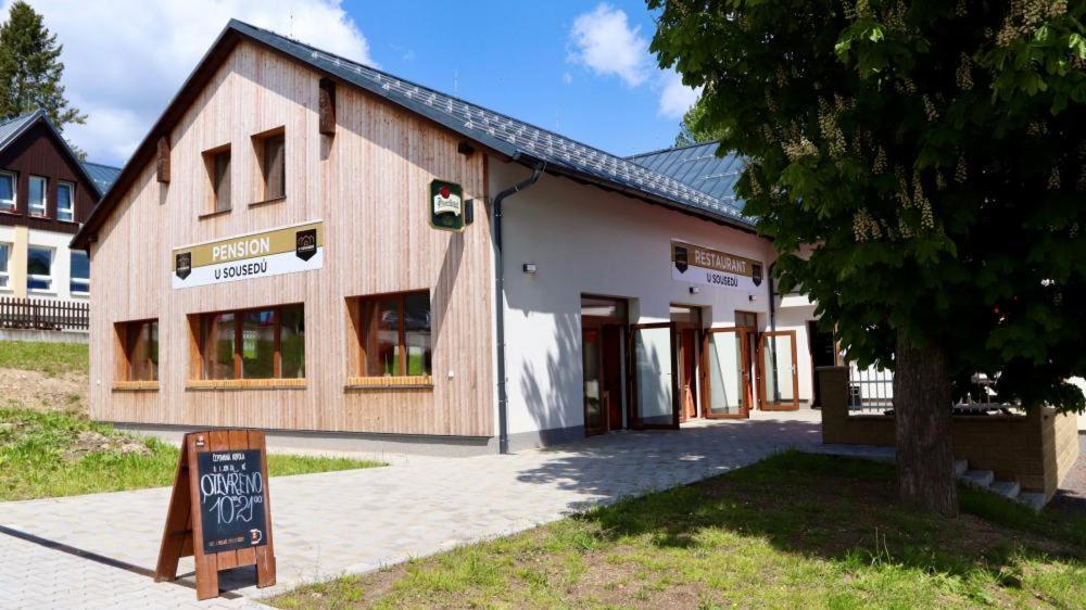 Pension A Restaurace U Sousedu Стражни Екстериор снимка